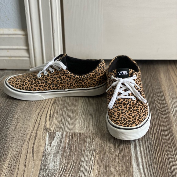 Vans Doheny Cheetah Shoes - Picture 6 of 8